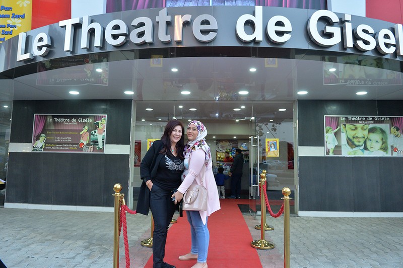Gisele Hachem Zard dazzles children in PUPPET MARYAM 