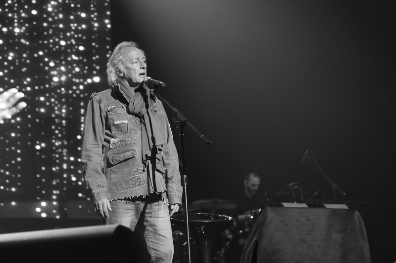 Didier Barbelivien at Casino Du Liban