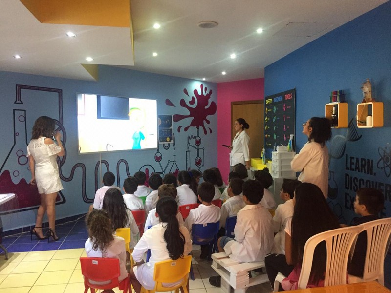 Workshop with Dr. Cyrine Nehme at Little Scientists
