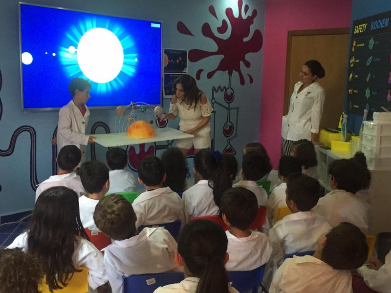 Workshop with Dr. Cyrine Nehme at Little Scientists