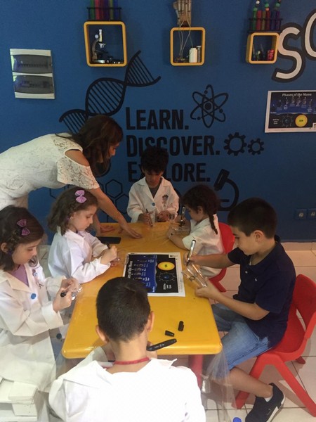 Workshop with Dr. Cyrine Nehme at Little Scientists