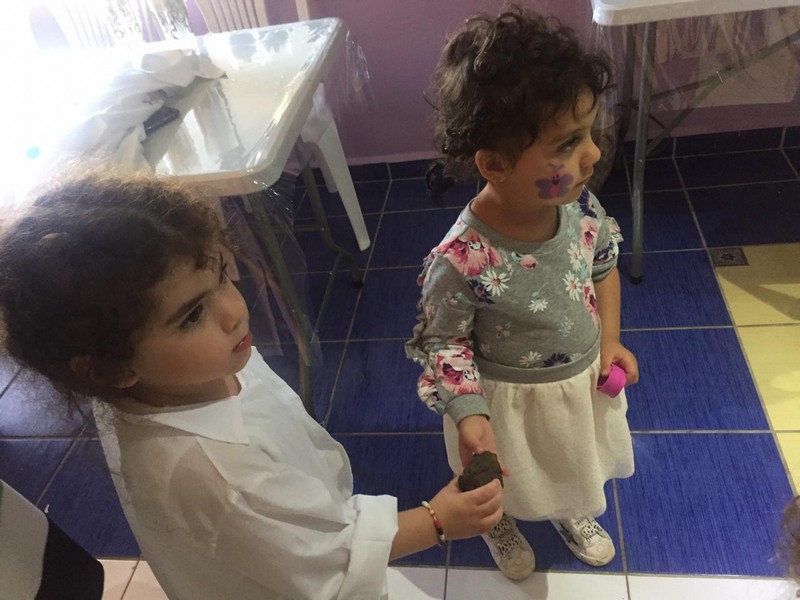 Workshop with Dr. Cyrine Nehme at Little Scientists