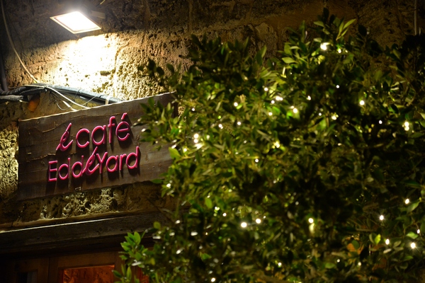 Christmas Decoration at Edde Yard