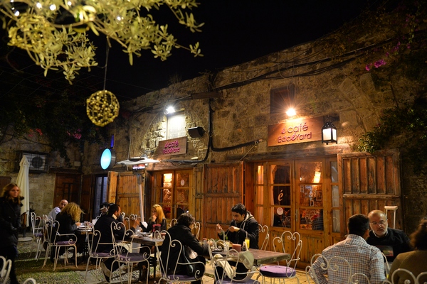 Christmas Decoration at Edde Yard