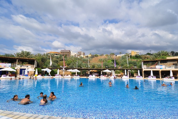 Edde Sands On Sunday