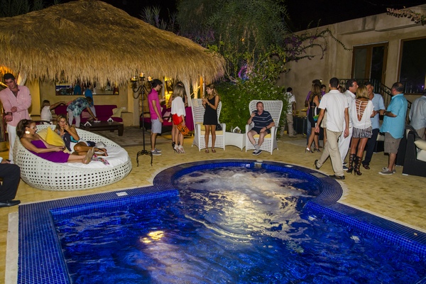Gathering At Tente De La Reine