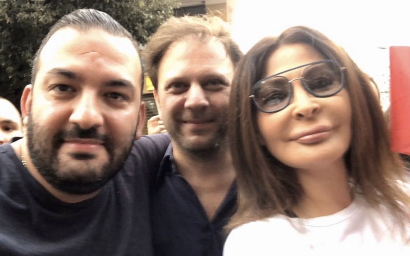 Elissa Joins in Lebanon’s protests