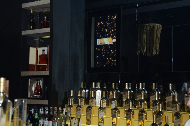 Johnnie Walker Make It Gold