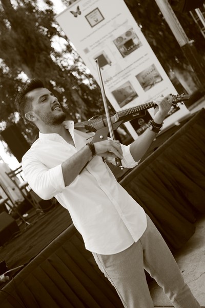 Good Vibes at Menchiyyeh Gardens Deir Al Qamar