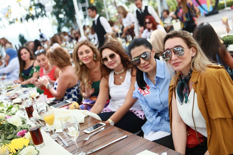 Good Vibes at Menchiyyeh Gardens Deir Al Qamar