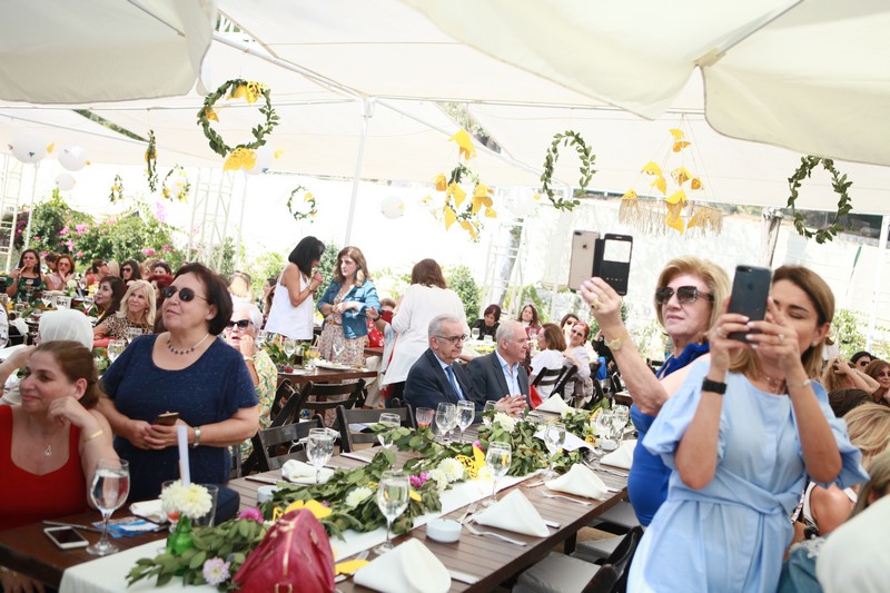Good Vibes at Menchiyyeh Gardens Deir Al Qamar