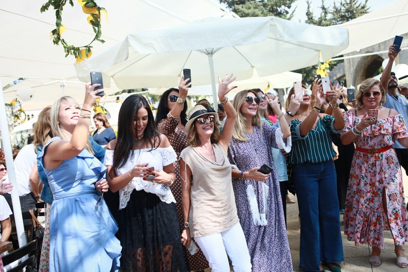 Good Vibes at Menchiyyeh Gardens Deir Al Qamar