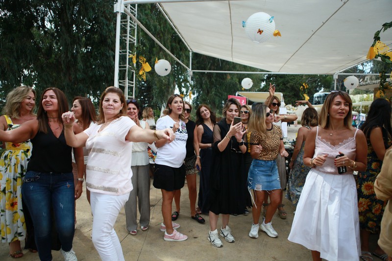 Good Vibes at Menchiyyeh Gardens Deir Al Qamar