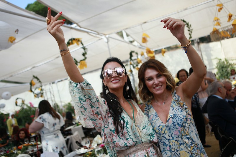 Good Vibes at Menchiyyeh Gardens Deir Al Qamar