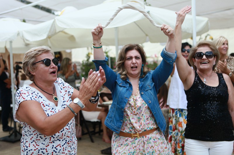 Good Vibes at Menchiyyeh Gardens Deir Al Qamar