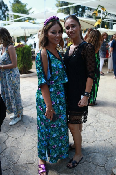 Good Vibes at Menchiyyeh Gardens Deir Al Qamar