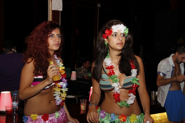 Hawaiian Night at Oceana