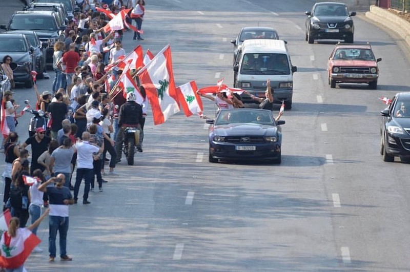 Human Chain in Lebanon from South to North