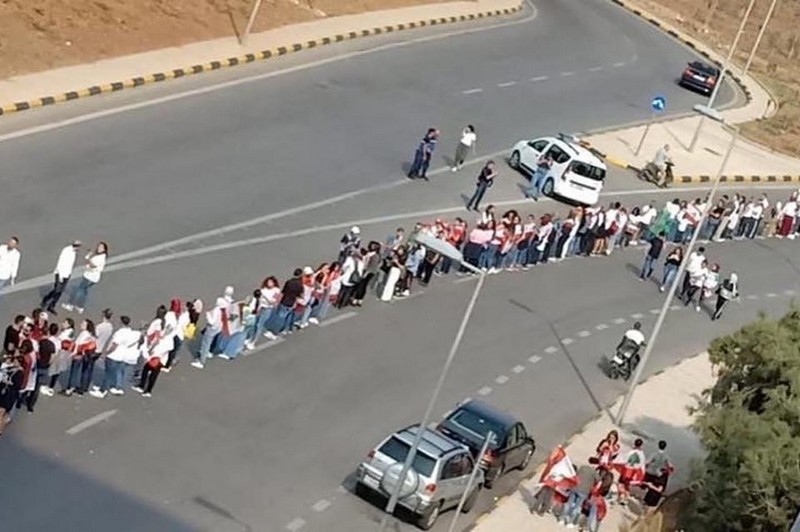 Human Chain in Lebanon from South to North