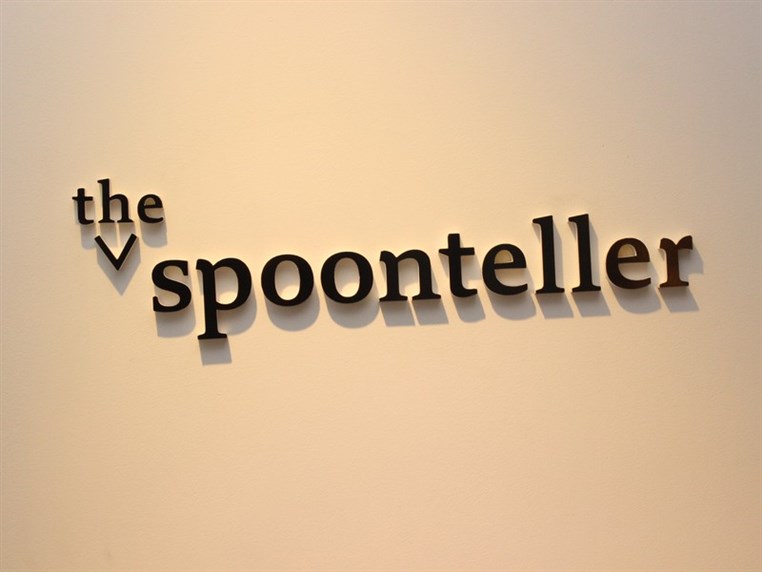 The Spoonteller on Friday Night