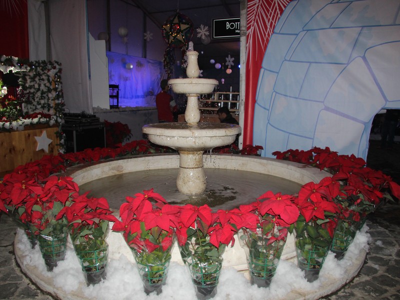 A Taste Of Christmas:Zouk Mikael