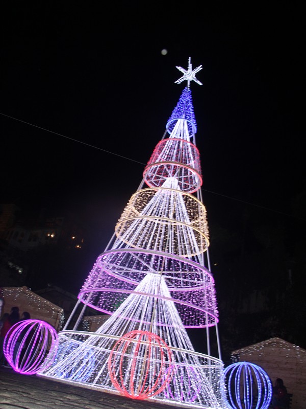 A Taste Of Christmas:Zouk Mikael