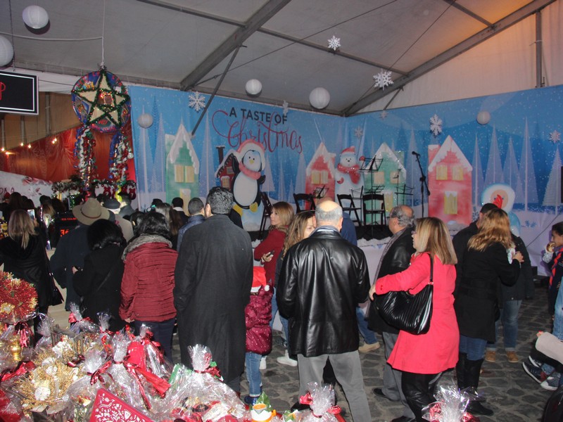 A Taste Of Christmas:Zouk Mikael