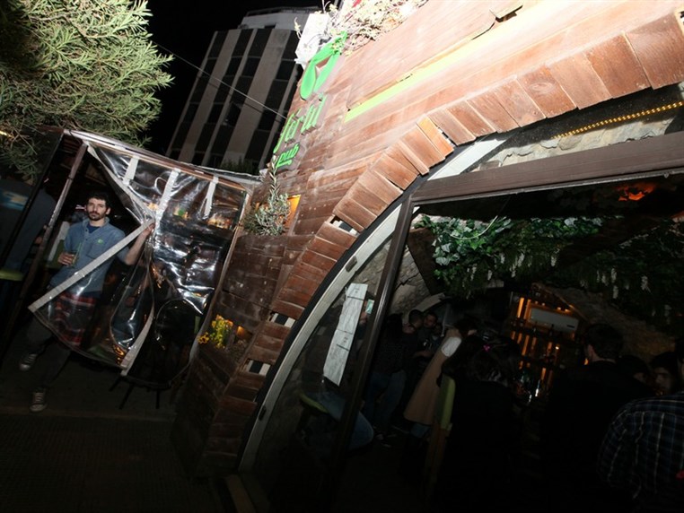 Fertil Pub on Saturday Night