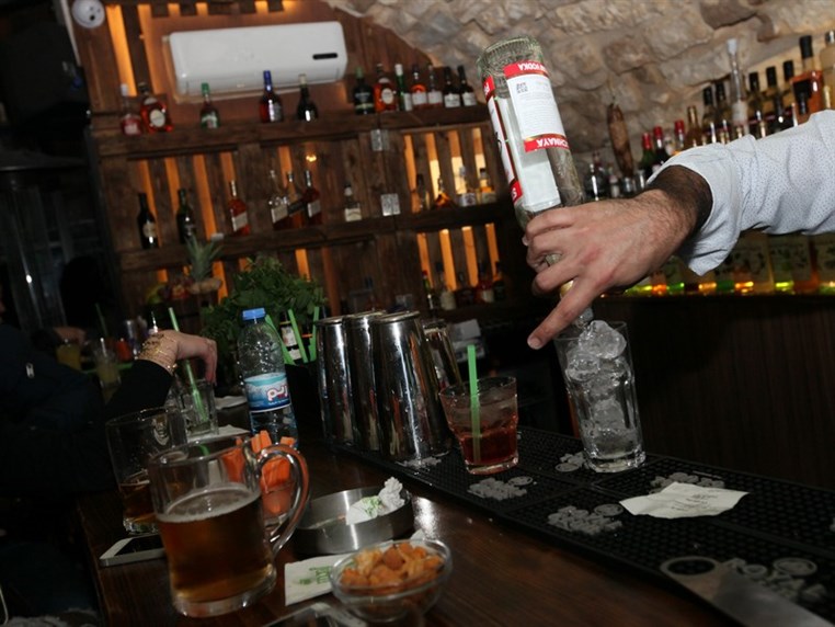 Fertil Pub on Saturday Night