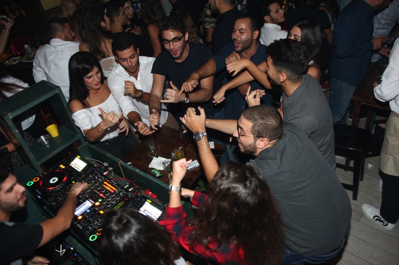Bistrobar Live Hamra on Saturday Night