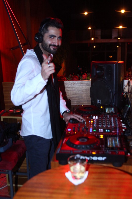Vivid Bar Lounge at Saturday Night