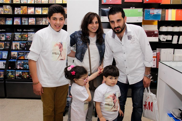 Joseph Attieh signing session of ‎Hobb W Mkattar‬ 