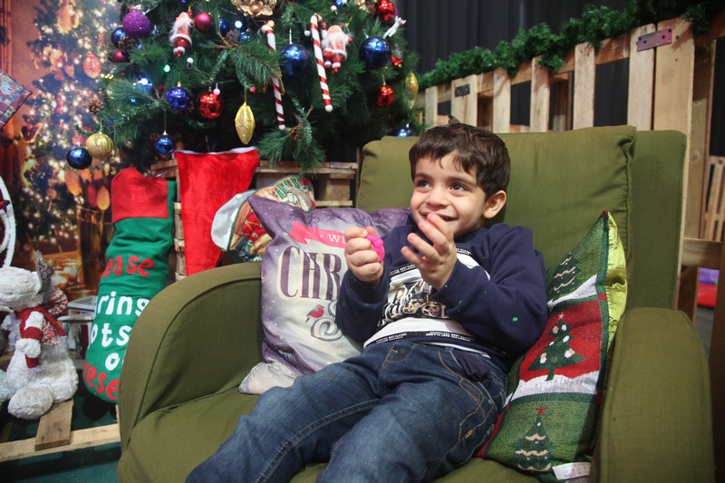 Santa & the chocolate Factory