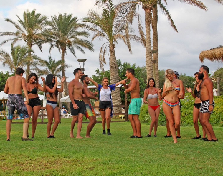 Loca Beach Episode 1
