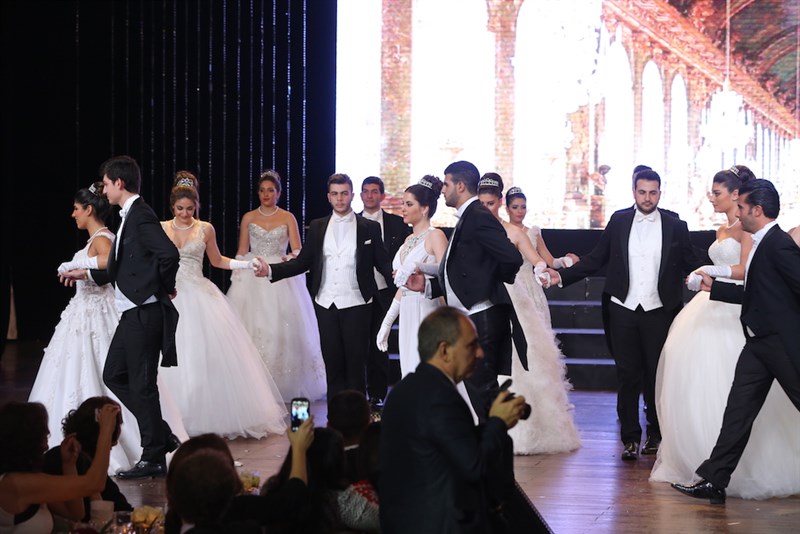 19eme Bal International des Debutantes