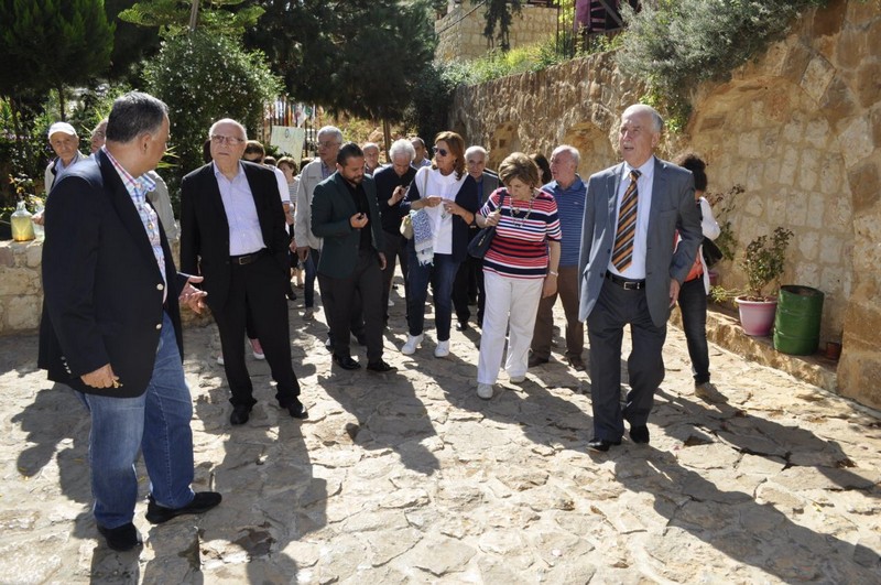 Badr Hassoun Khan Al Saboun hosts the Circle of Lebanese Ambassadors