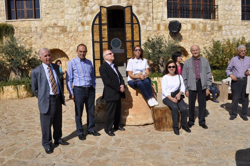 Badr Hassoun Khan Al Saboun hosts the Circle of Lebanese Ambassadors