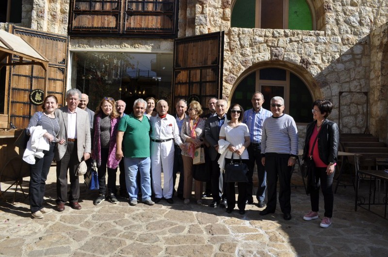 Badr Hassoun Khan Al Saboun hosts the Circle of Lebanese Ambassadors