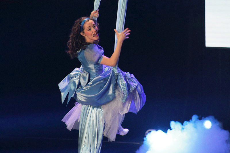 Alice in Wonderland-The Circus Musical