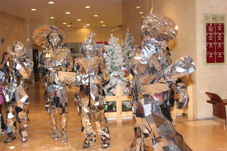 ABC Mirror Family Show