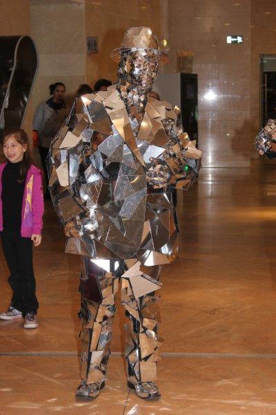 ABC Mirror Family Show