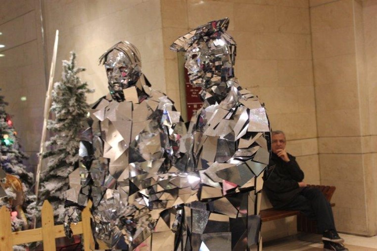ABC Mirror Family Show