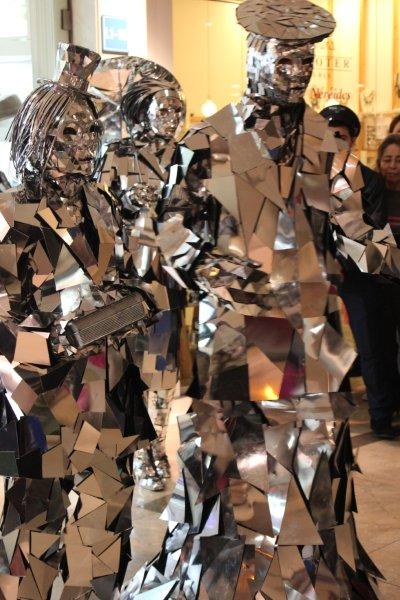 ABC Mirror Family Show