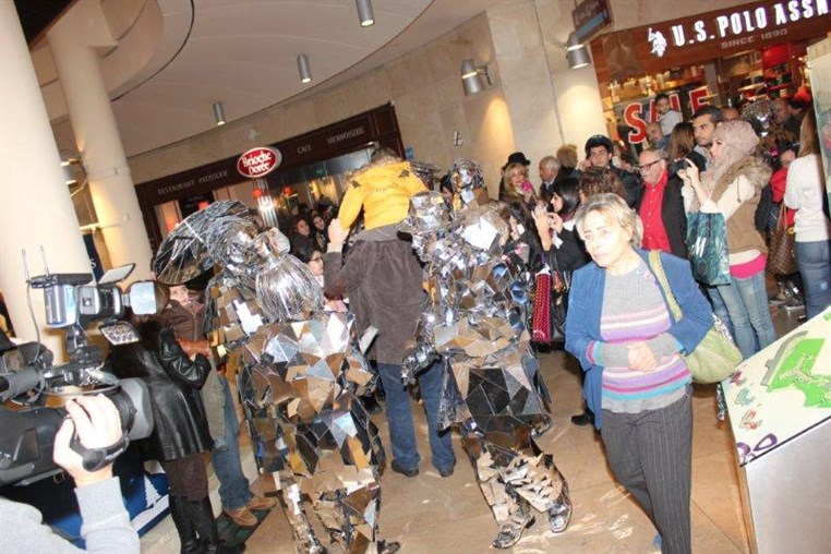 ABC Mirror Family Show