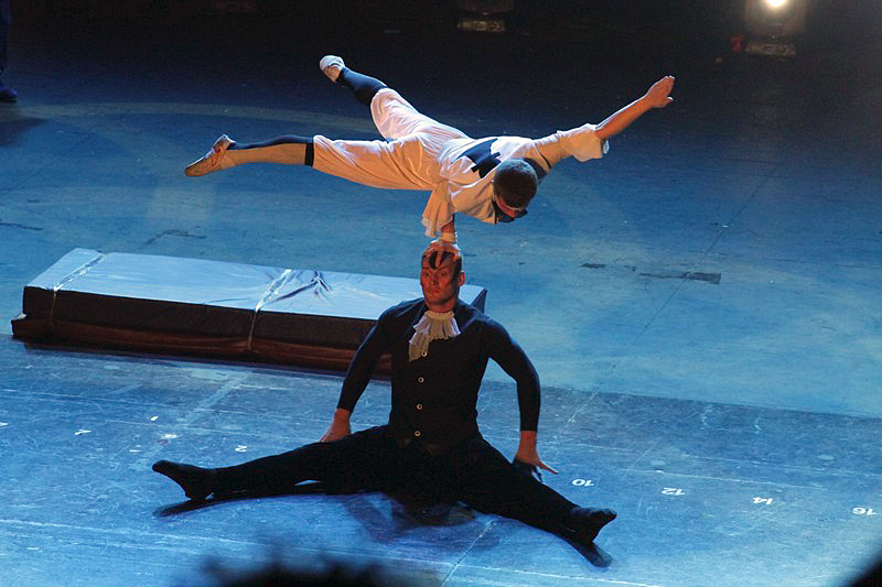 Alice in Wonderland-The Circus Musical