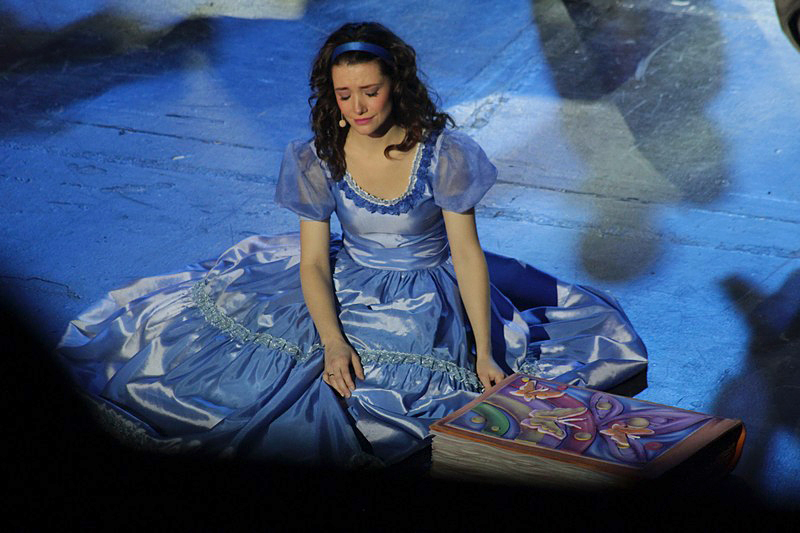 Alice in Wonderland-The Circus Musical