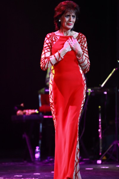 Linda de Suza au Casino Du Liban