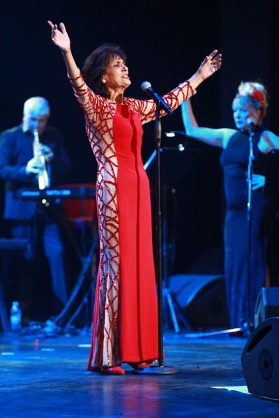 Linda de Suza au Casino Du Liban