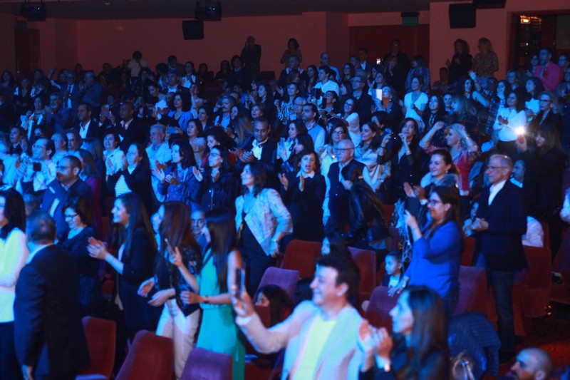 Linda de Suza au Casino Du Liban