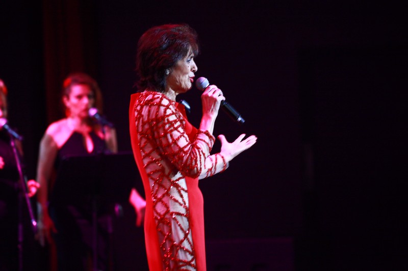 Linda de Suza au Casino Du Liban